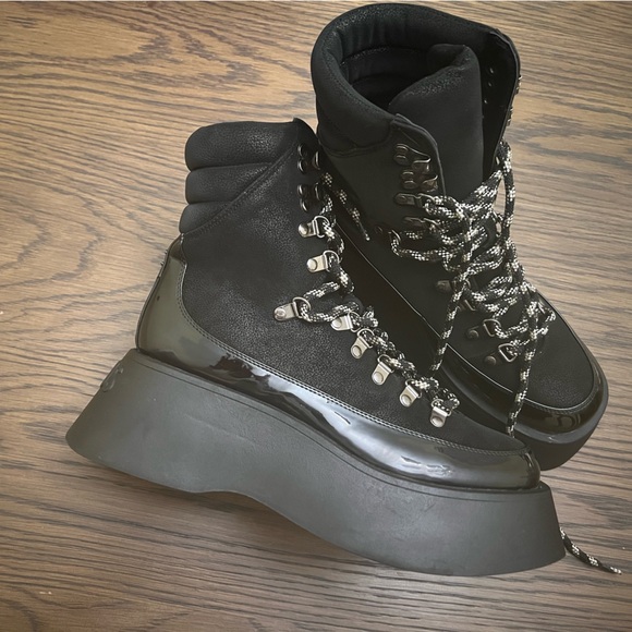 Gail Lace-Up Platform Boot. - Picture 2 of 5